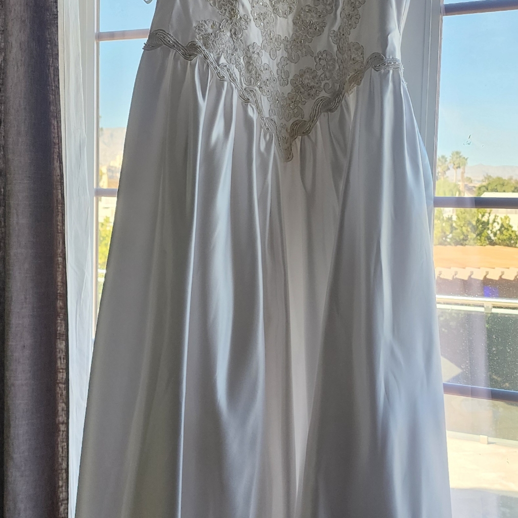 Beautiful Sweetheart Dresses Wedding Dress Size 22w